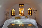 Deluxe Suite with plunge pool and Caldera view Milos